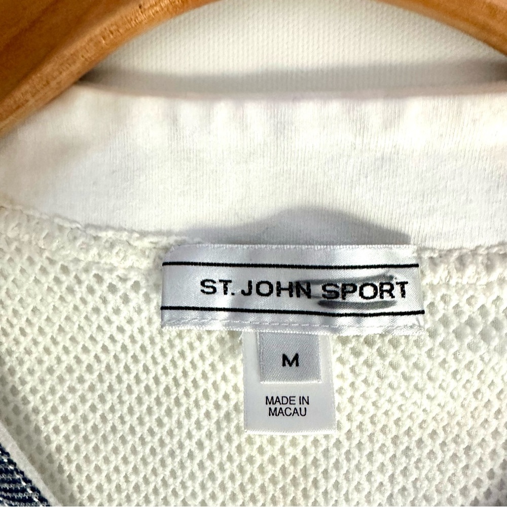ST. JOHN SPORT -TOP - Picture 5 of 8